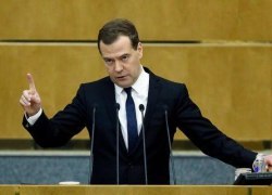 Медведев назвал придурком главу СБУ за слова о причастности России к терактам в Брюсселе Медведев назвал придурком главу СБУ за слова о причастности России к терактам в Брюсселе