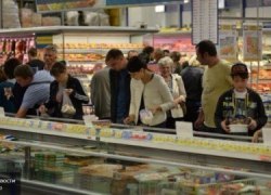 Минпромторг РФ потратит 140 млрд на продуктовые карточки