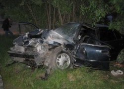 Пожарно-спасательный расчет выехал на ликвидацию последствий ДТП на 179 км а/д &laquo;Югра&raquo;