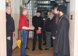 Члены Общественного совета при ОМВД России по Советскому району проверили условия содержания подозреваемых и обвиняемых