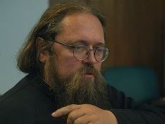Церковь не может изгнать своих демонов?