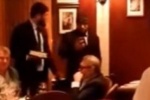 В сети появилось видео нападения с тортом на Михаила Касьянова