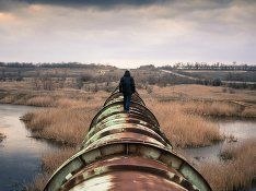 Нефтедобыче в России грозит "труба"
