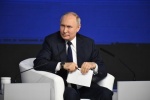 ФОМ узнал, как в России оценивают работу Путина