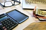Россияне считают себя бедняками в богатой стране