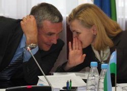 Властям ХМАО не дали заработать на кризисе