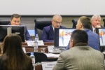 Дефицит кадров, опасные инфекции и "Народный контроль". Что еще обсуждали на Думе Югорска