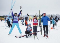 Влюбленные в спорт: в Югорске прошла &laquo;Лыжня России-2016&raquo; (ФОТО)