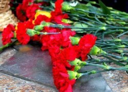 Поклониться павшим, обнять живых. В Югорске прошел митинг, посвященный Дню памяти о россиянах, исполнявших служебный долг за пределами Отечества (ФОТО)
