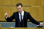 Медведев назвал придурком главу СБУ за слова о причастности России к терактам в Брюсселе
