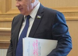 В думе ХМАО насаждают дедовщину