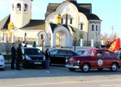 В Югорске прошел автопробег в честь Дня Победы (ФОТО)