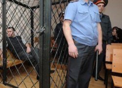 «Взяла топор и разрубила иконы» «Взяла топор и разрубила иконы»