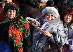 КАК БАБЫ ПУТИНА ПОЗДРАВЛЯТЬ ХОДИЛИ