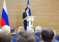 Наталья Комарова задает югорской элите точку отсчета