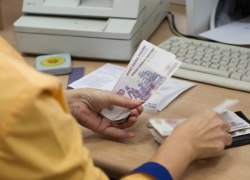 По требованию прокуратуры суд обязал жительницу г. Югорска вернуть незаконно полученное пособие