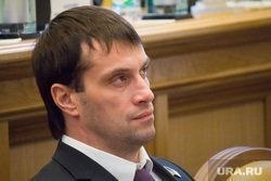 Югорский новичок в Совете Федерации выступил с первым серьезным заявлением. Он объявил войну госкомпаниям
