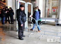 На железнодорожном вокзале Екатеринбурга усилили меры безопасности после терактов в Париже