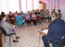 Начальник ОЭБ и ПК ОМВД России по Советскому району встретился с одним из трудовых коллективов райцентра