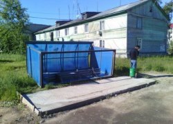По иску Югорской межрайонной прокуратуры в интересах пенсионера с администрации взыскана денежная компенсация за причинение морального вреда